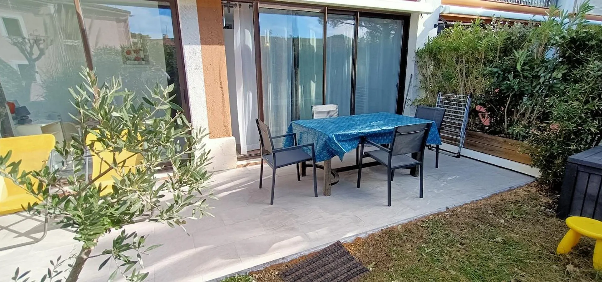 Port Cogolin, T2 Calme Dans Belle Residence, Piscine, Proche St Tropez